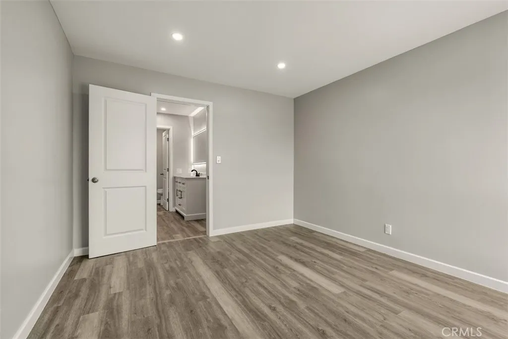 5585 E Pacific Coast Highway 258, Long Beach, California 90804 home-pic-13